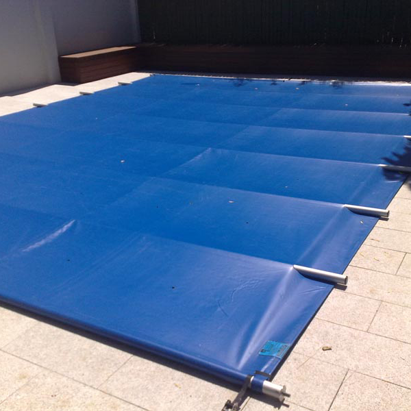 Pool safety cover